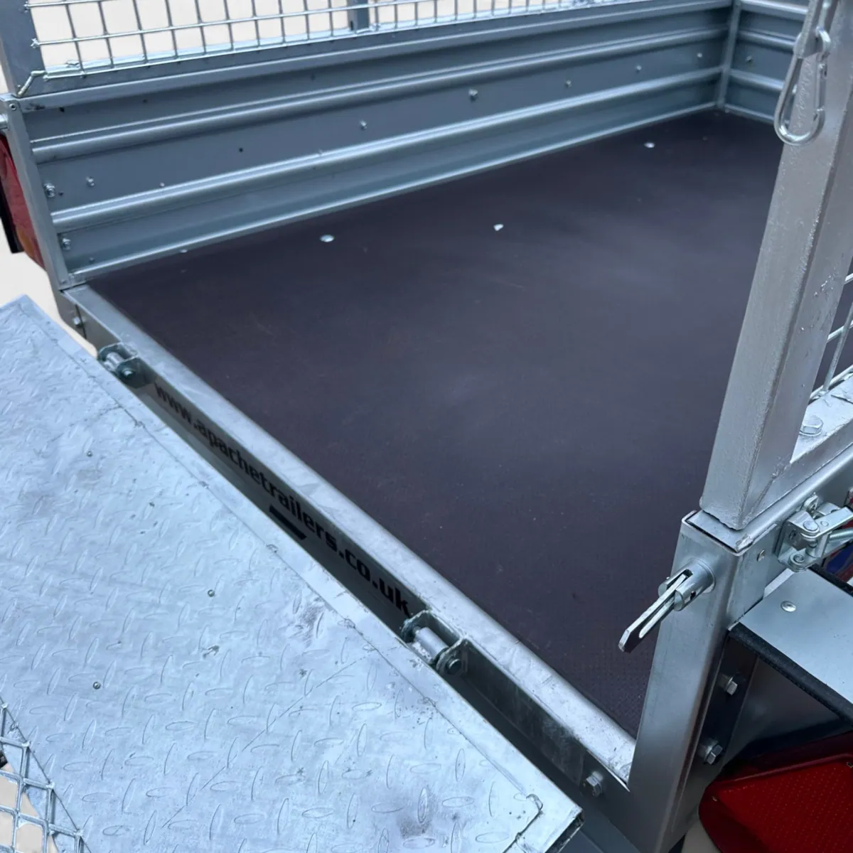 12mm Anti-slip Phenolic Plywood (Buffalo Board) Trailer Floor Boarding