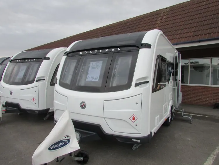 2026 Coachman VIP 460 · 2 Berth · Single Axle