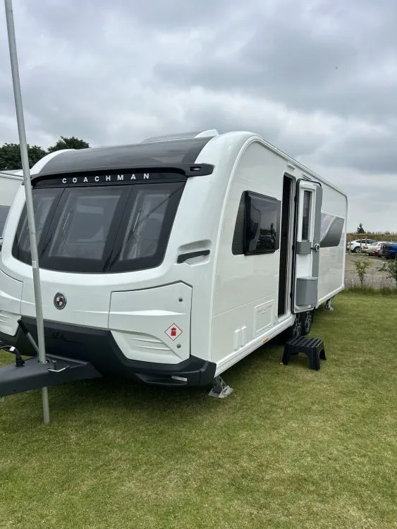 2027 Coachman Lusso III · 4 Berth · Twin Axle