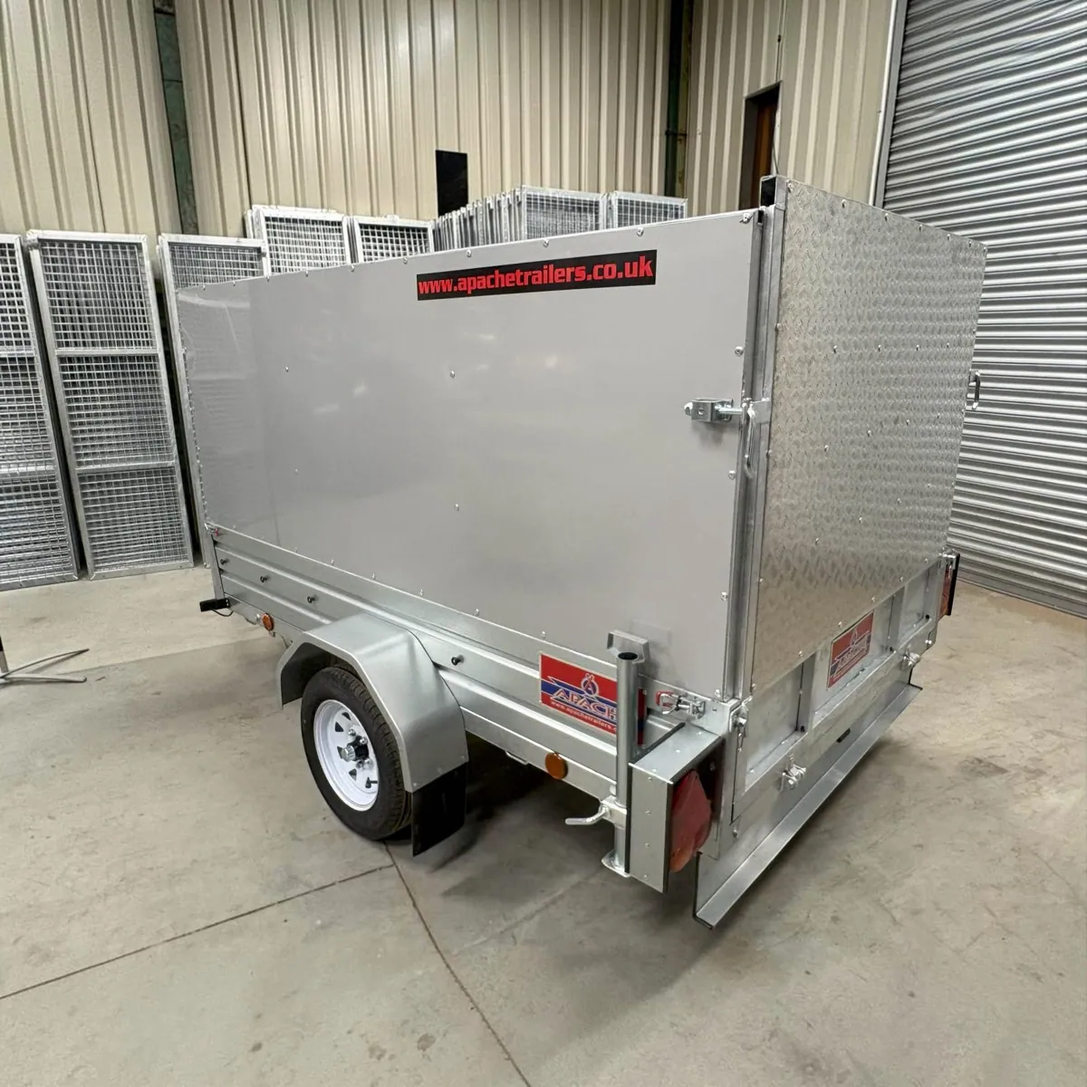 Ex-Demo – 8ft x 5ft Pro Max Utility Trailer with Rear Loading Ramp & High Sides with Spare Wheel & Barrel Hitch Lock