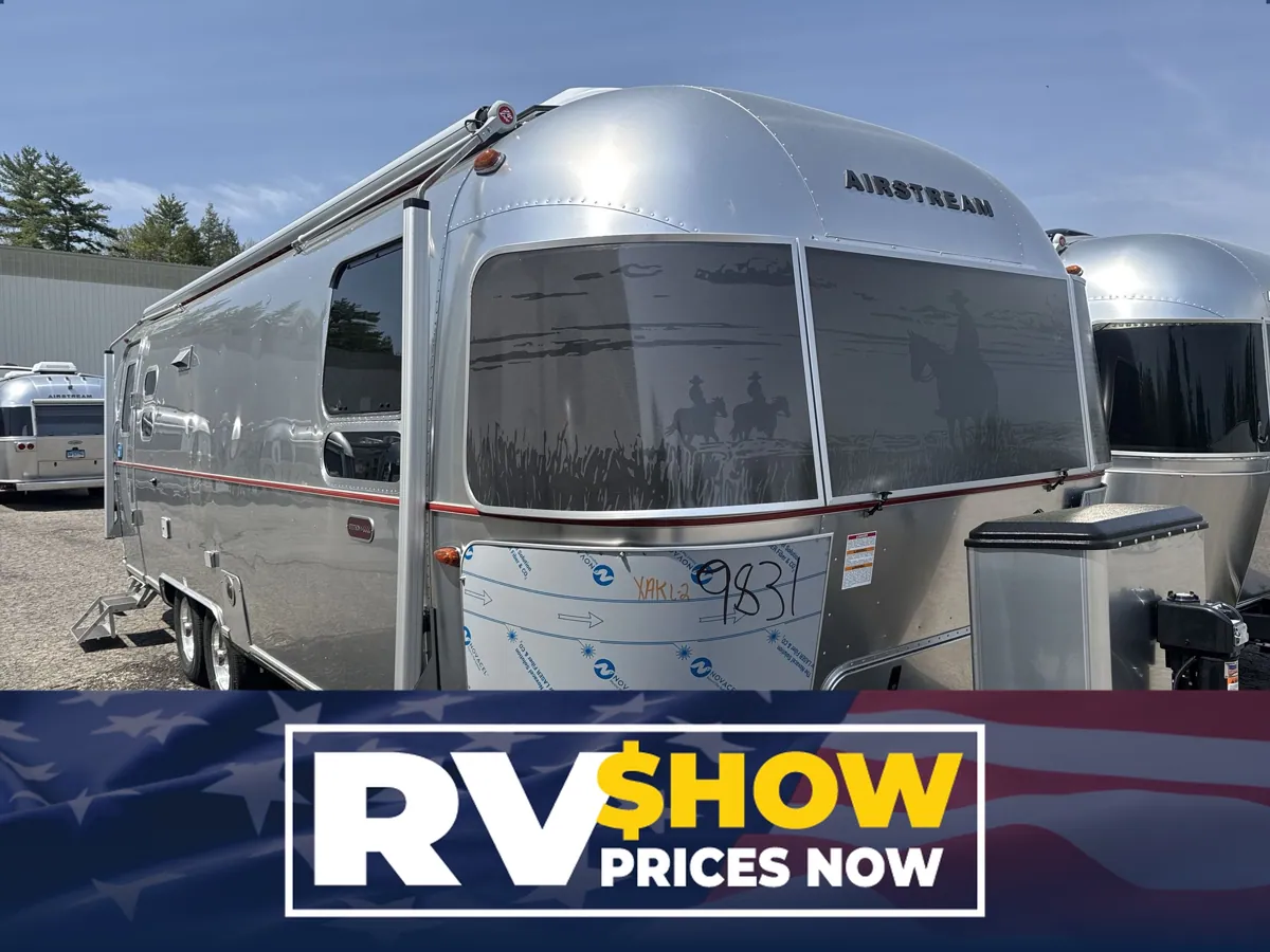 New 2026 Airstream Globetrotter 30RB