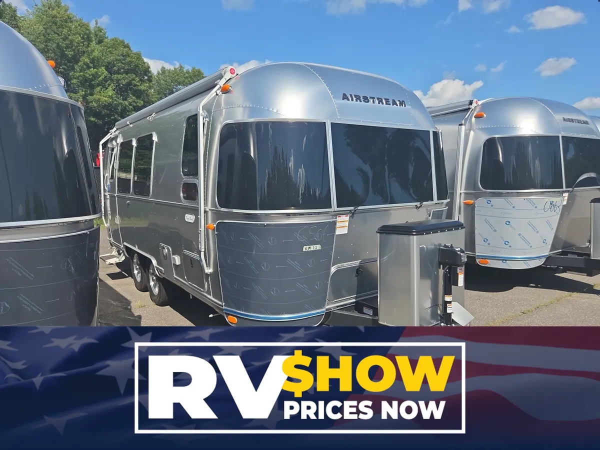 New 2027 Airstream Flying Cloud 23FB Twin