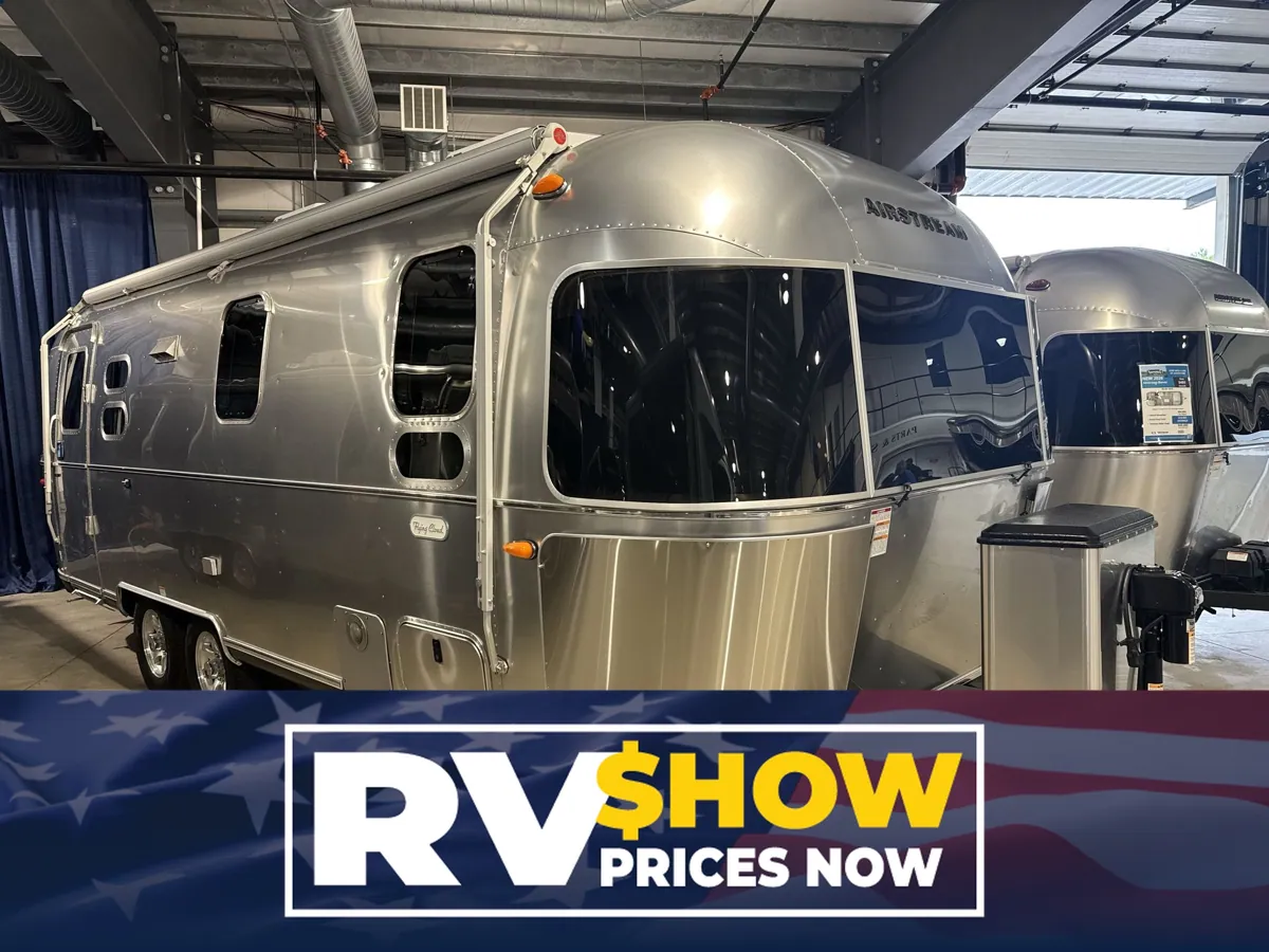 New 2027 Airstream Flying Cloud 25FB