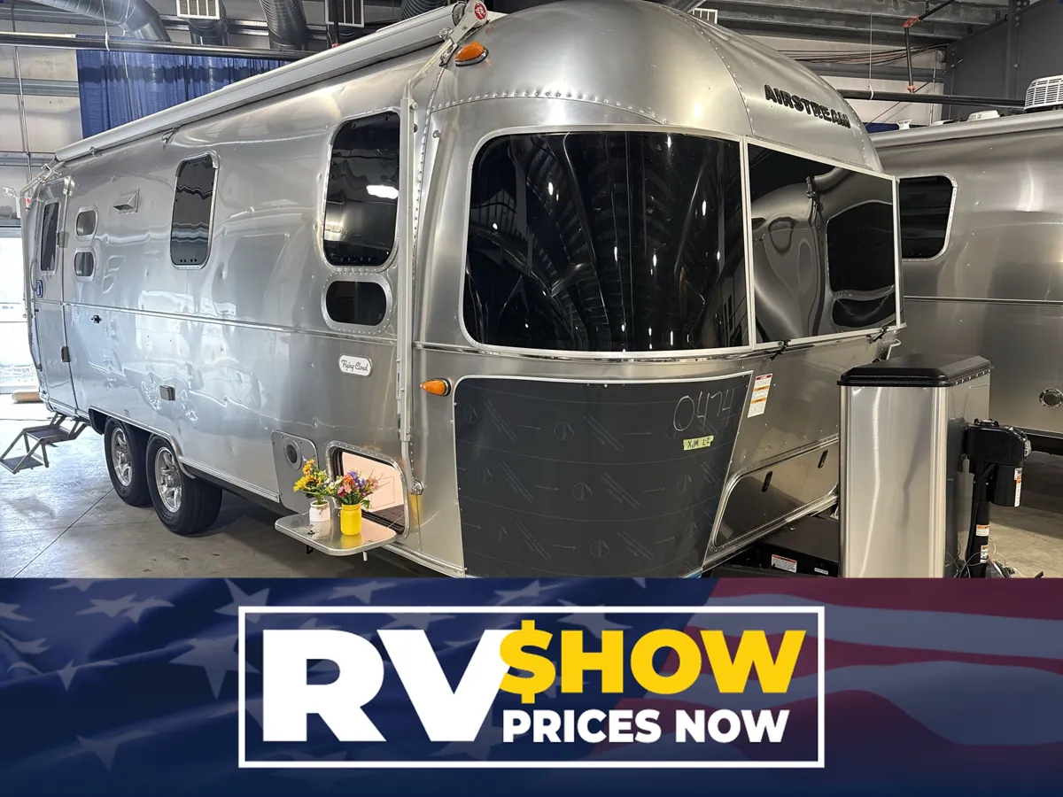 New 2027 Airstream Flying Cloud 25FB Twin