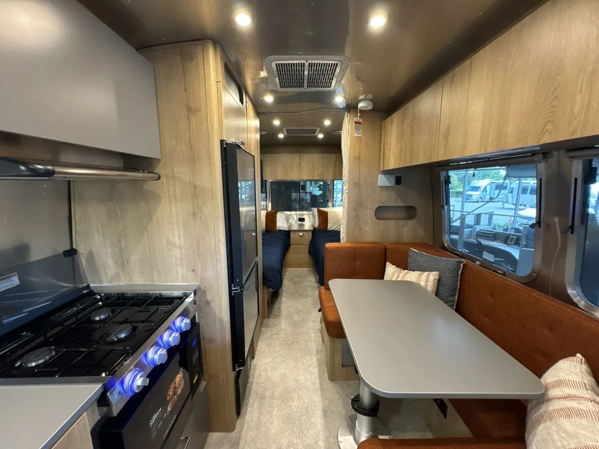 New 2027 Airstream Trade Wind 23FB Twin